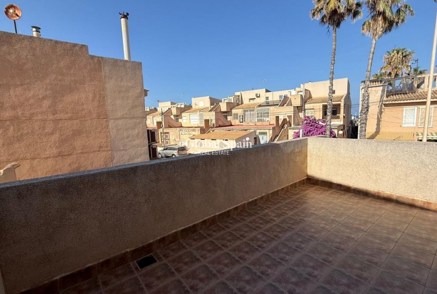 Wiederverkauf - HAUS -
TORREVIEJA - Los Frutales