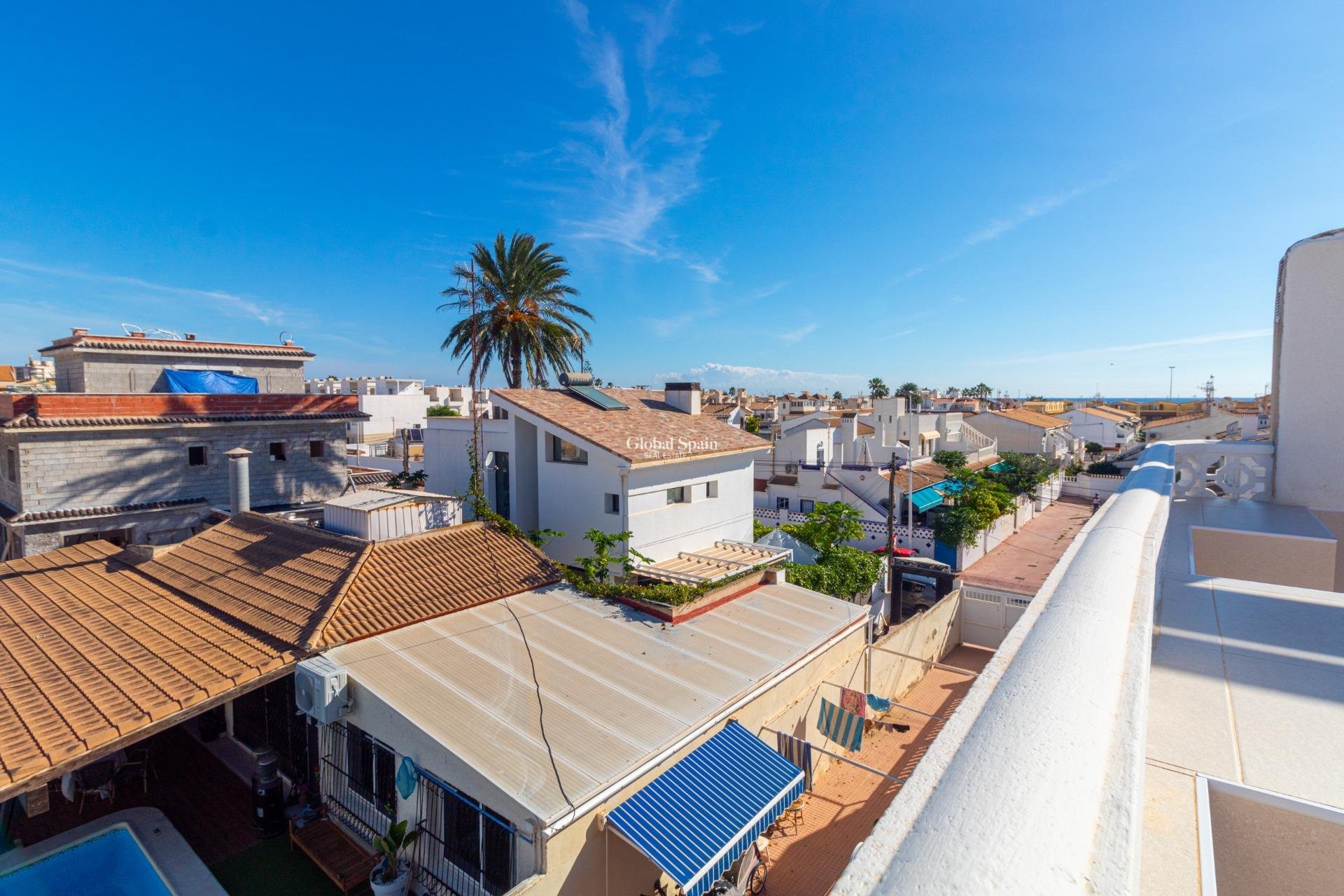 Wiederverkauf - HAUS -
TORREVIEJA - Los Frutales