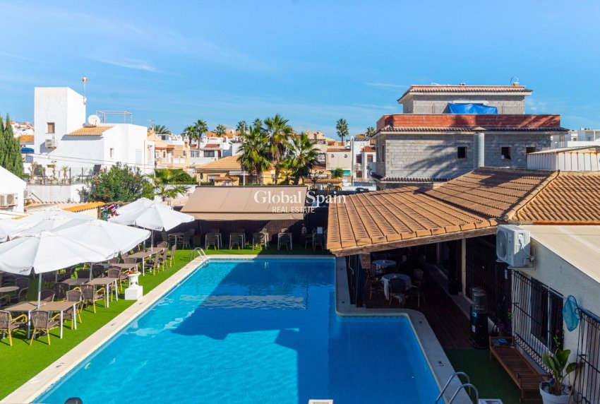 Wiederverkauf - HAUS -
TORREVIEJA - Los Frutales
