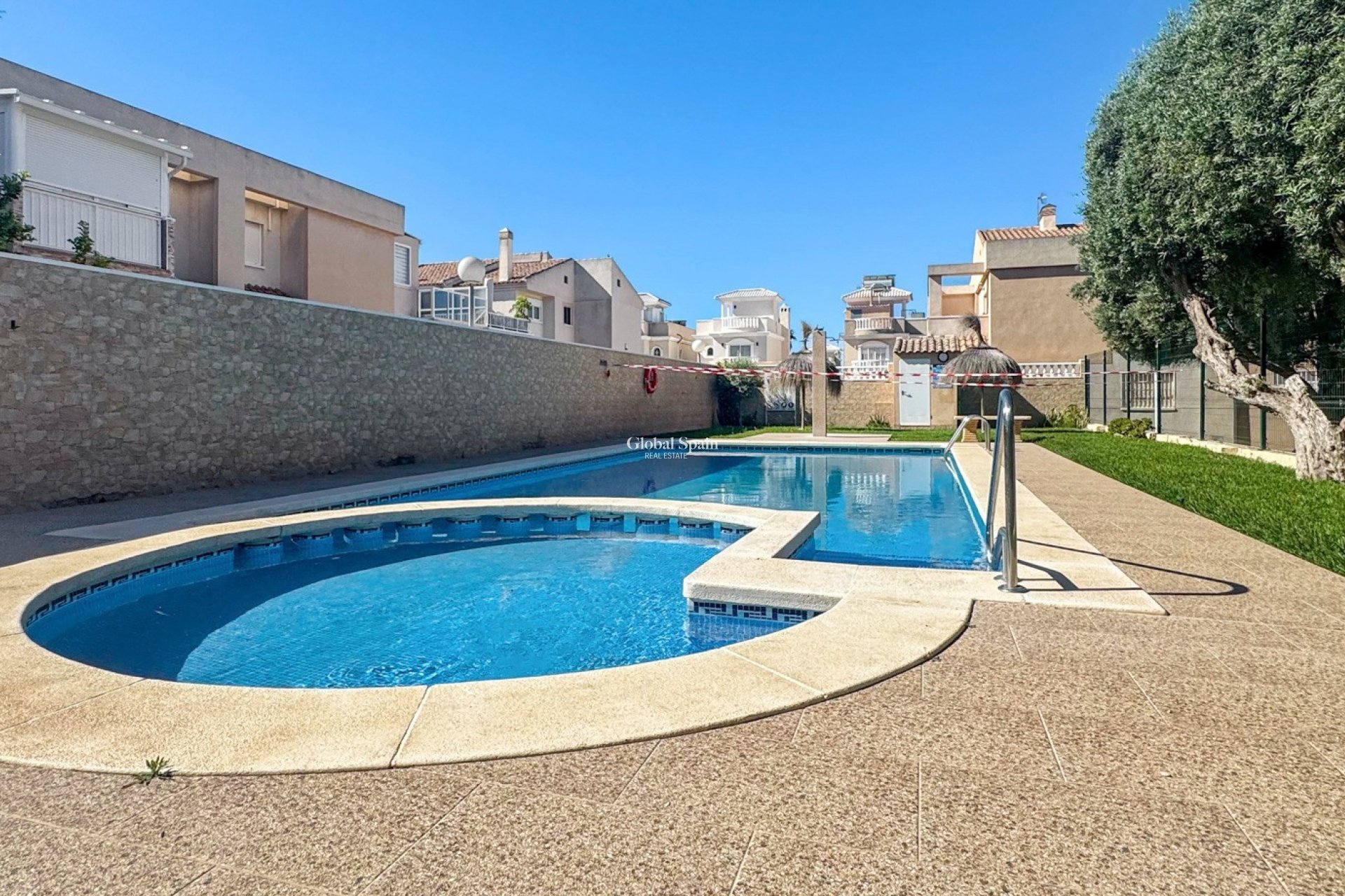 Wiederverkauf - HAUS -
TORREVIEJA - Nueva Torrevieja - Aguas Nuevas