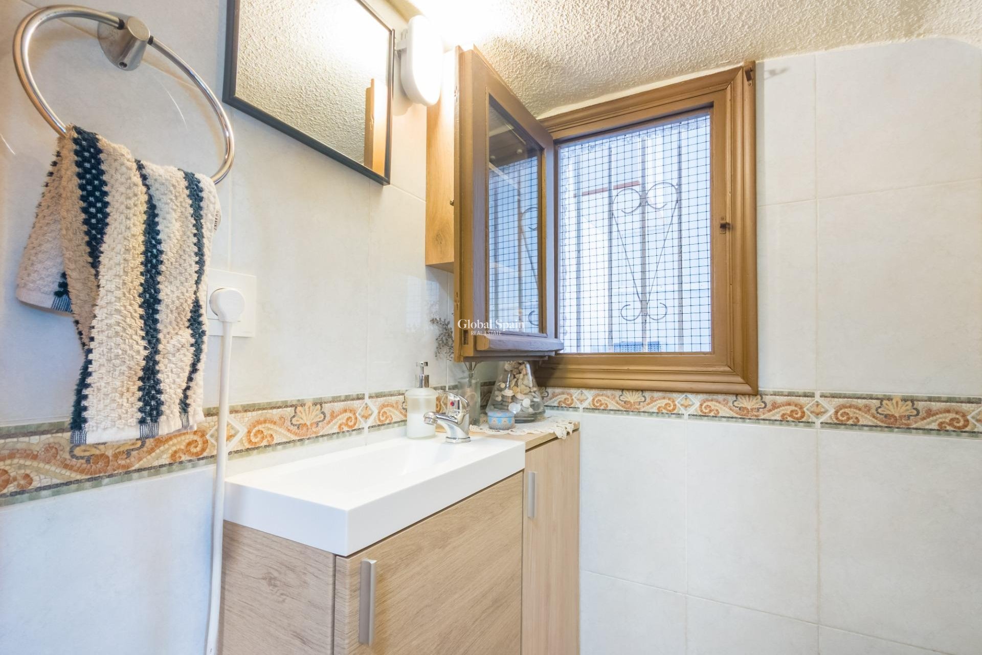 Wiederverkauf - HAUS -
TORREVIEJA - Nueva Torrevieja