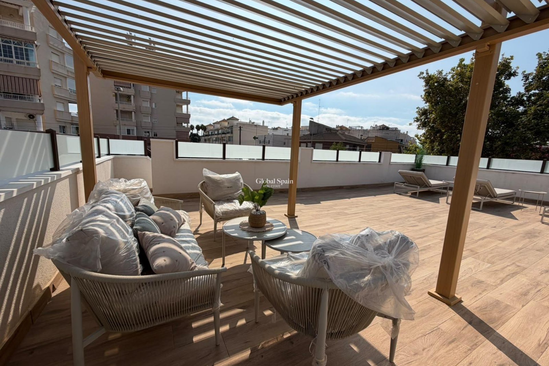 Wiederverkauf - HAUS -
TORREVIEJA - Nueva Torrevieja