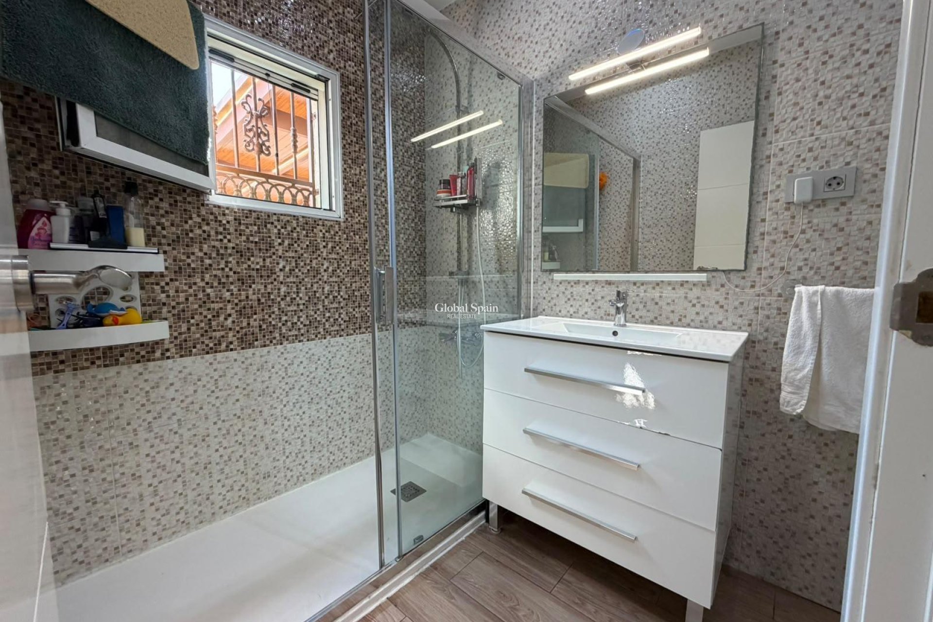 Wiederverkauf - HAUS -
TORREVIEJA - Nueva Torrevieja