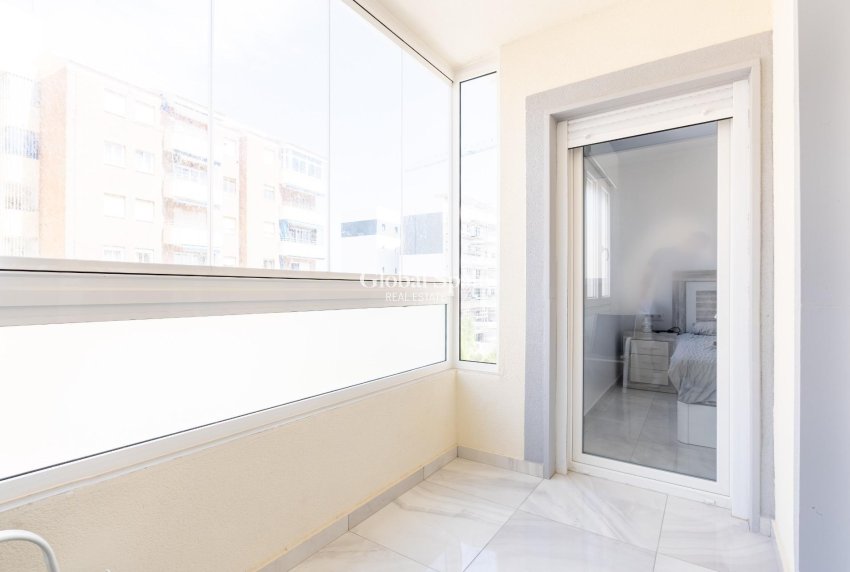Wiederverkauf - HAUS -
TORREVIEJA - Punta Prima