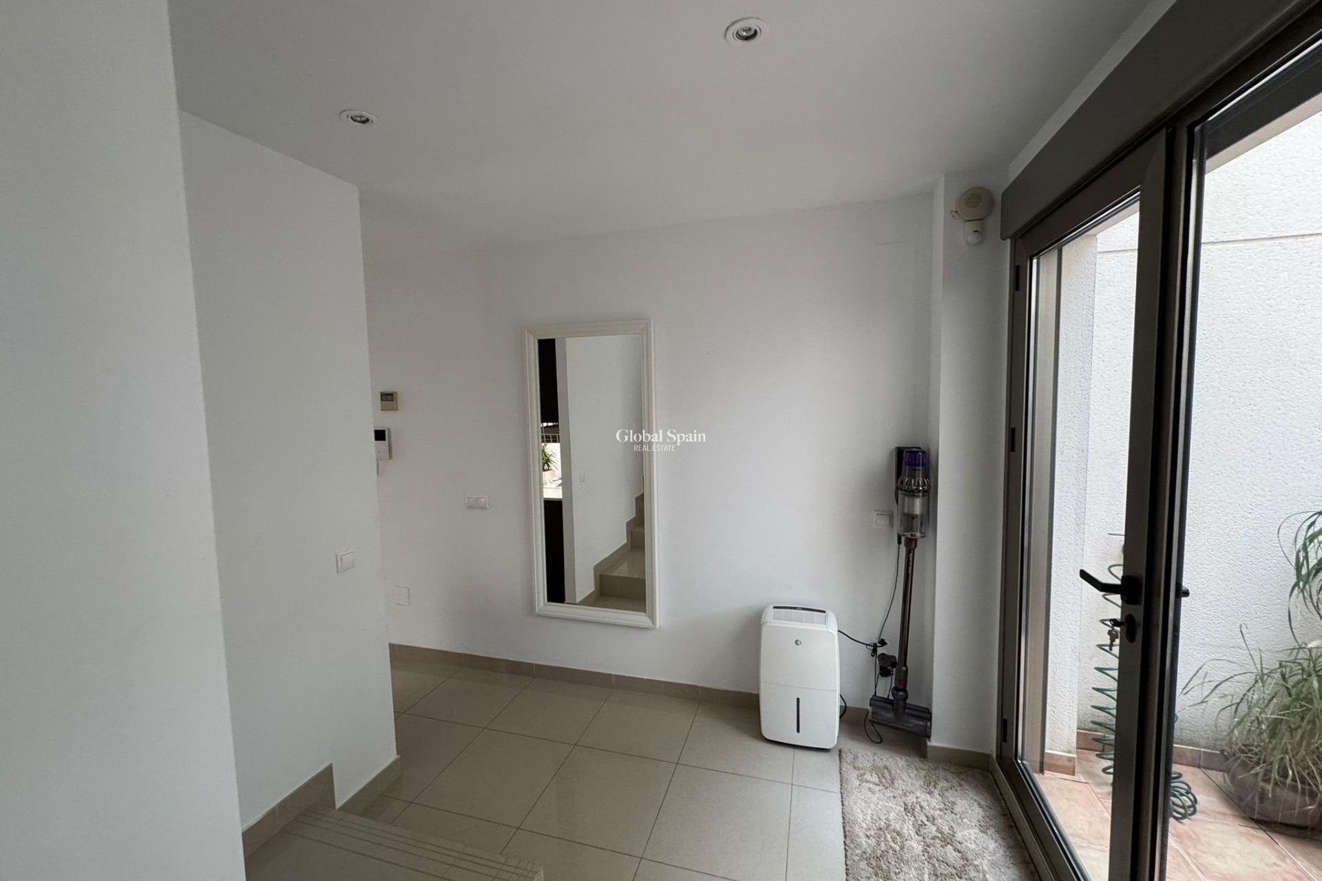 Wiederverkauf - HAUS -
TORREVIEJA - Punta Prima