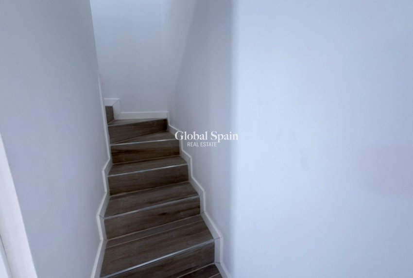 Wiederverkauf - HAUS -
TORREVIEJA - Sector 25
