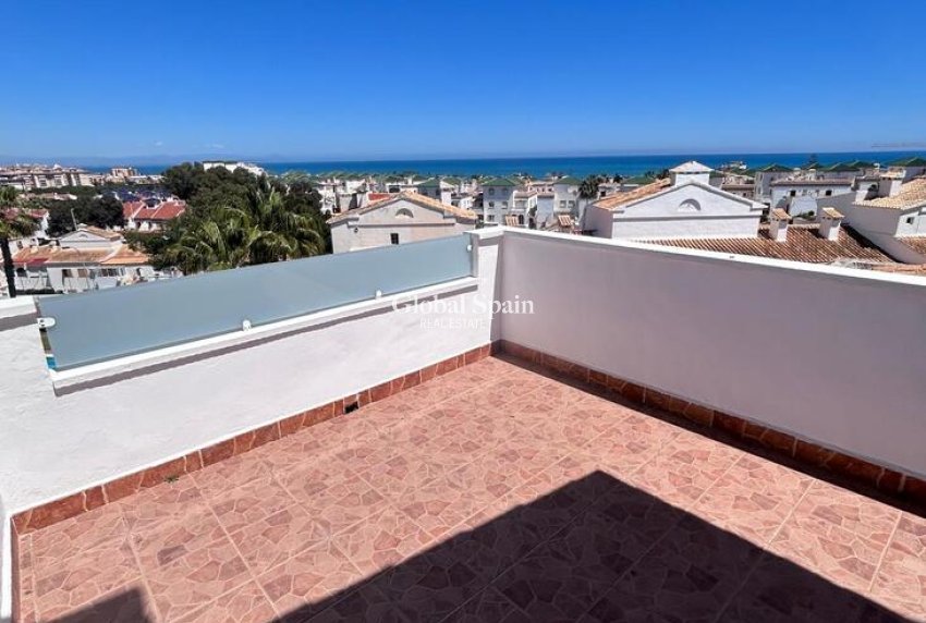 Wiederverkauf - HAUS -
TORREVIEJA - Torreblanca