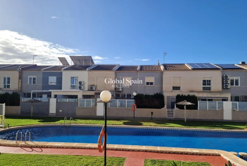 Wiederverkauf - HAUS -
TORREVIEJA - Torreblanca