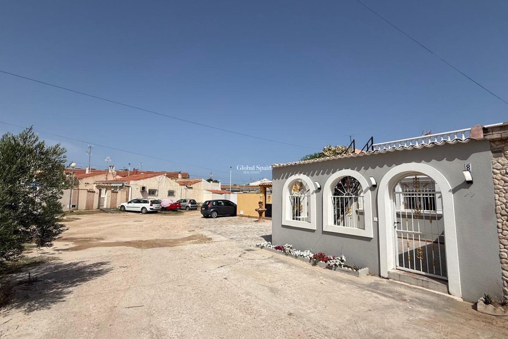 Wiederverkauf - HAUS -
TORREVIEJA - Torreta Florida