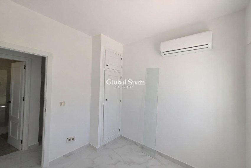 Wiederverkauf - HAUS -
TORREVIEJA - Torretas