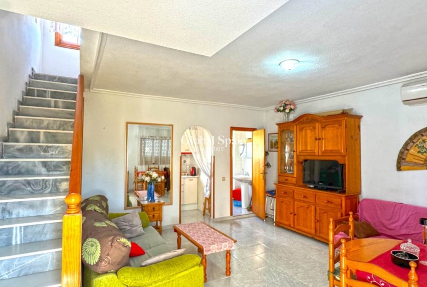 Wiederverkauf - HAUS -
TORREVIEJA - Torrevieja