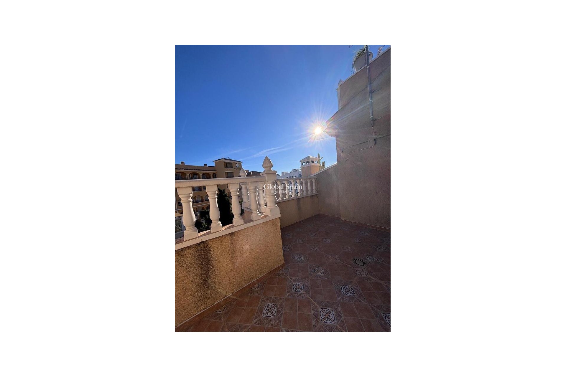 Wiederverkauf - HAUS -
VILLAMARTÍN - Costa Blanca