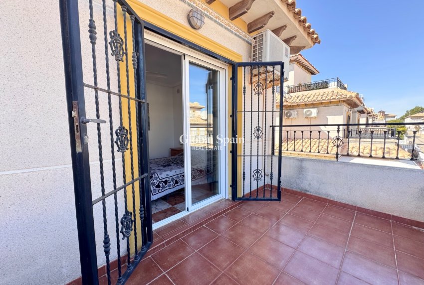 Wiederverkauf - HAUS -
VILLAMARTÍN - Costa Blanca