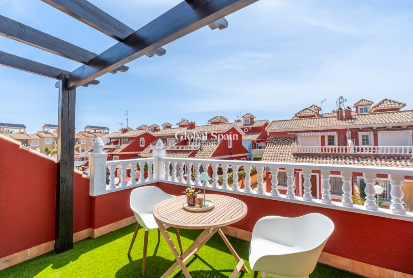 Wiederverkauf - HAUS -
VILLAMARTÍN - Costa Blanca