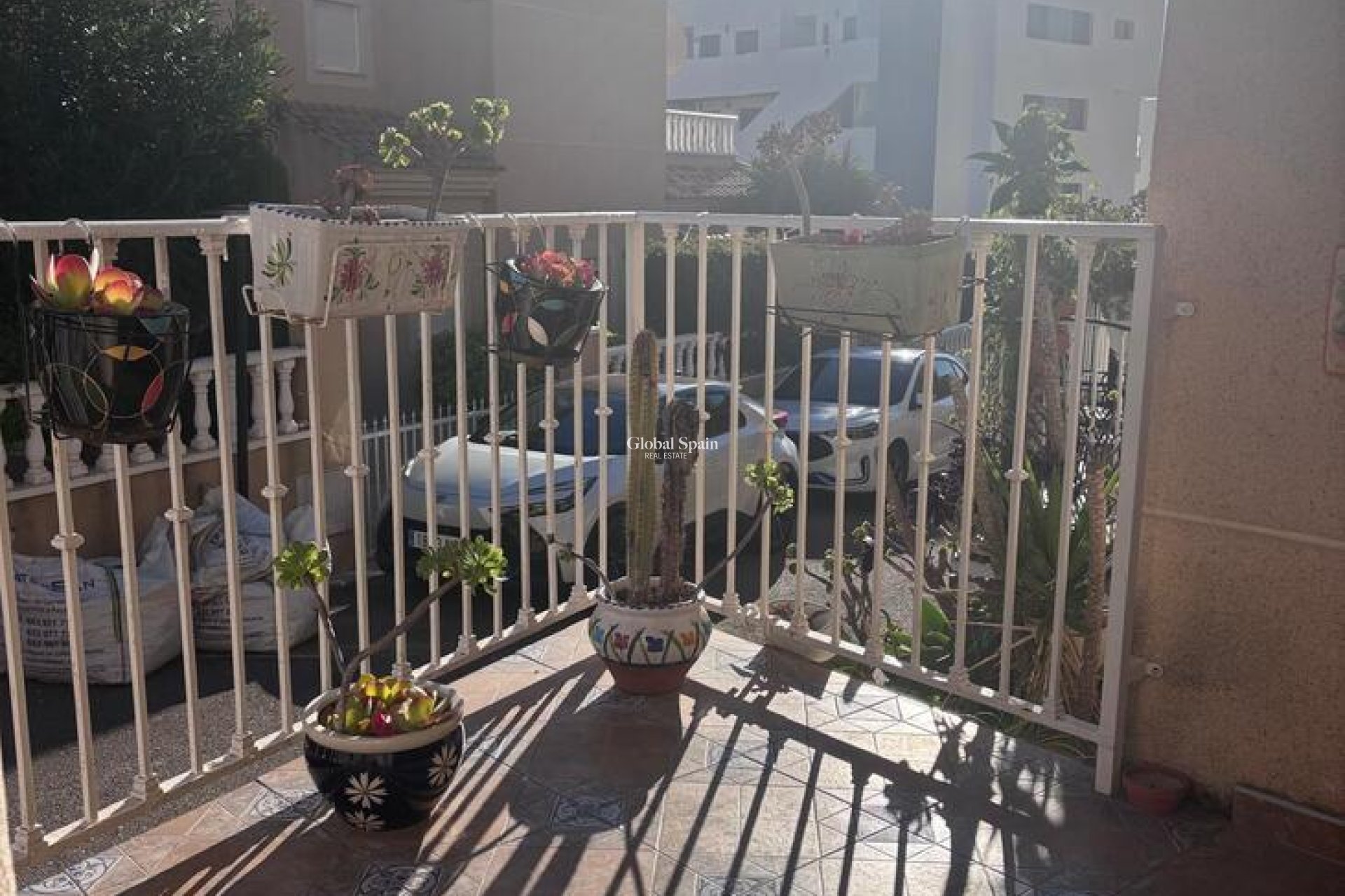 Wiederverkauf - HAUS -
VILLAMARTÍN - Costa Blanca