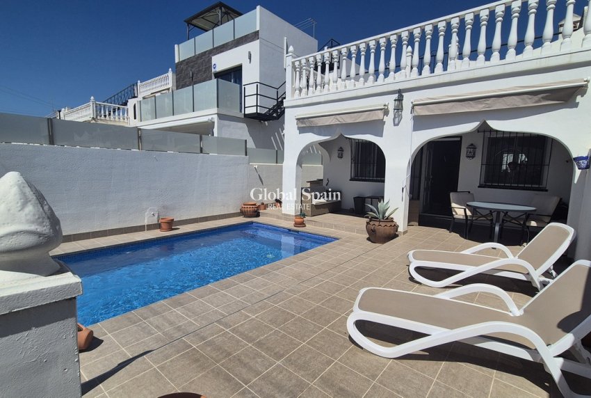Wiederverkauf - HAUS -
VILLAMARTÍN - Costa Blanca