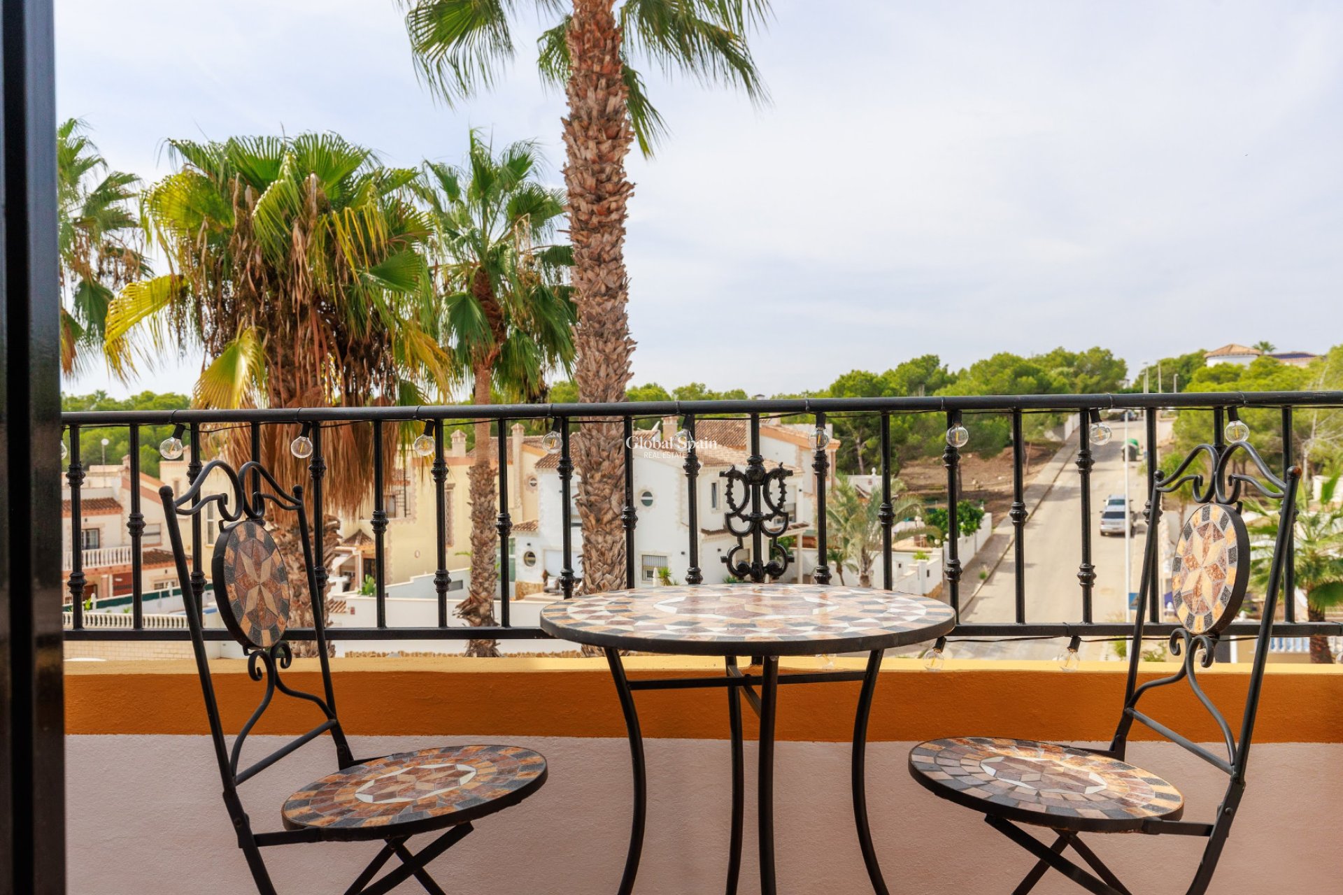 Wiederverkauf - HAUS -
VILLAMARTÍN - Costa Blanca