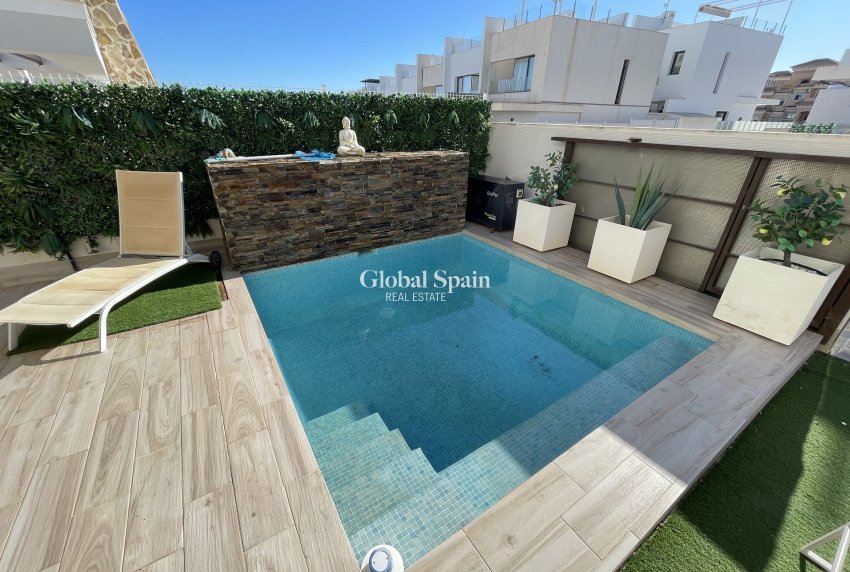 Wiederverkauf - HAUS -
VILLAMARTÍN