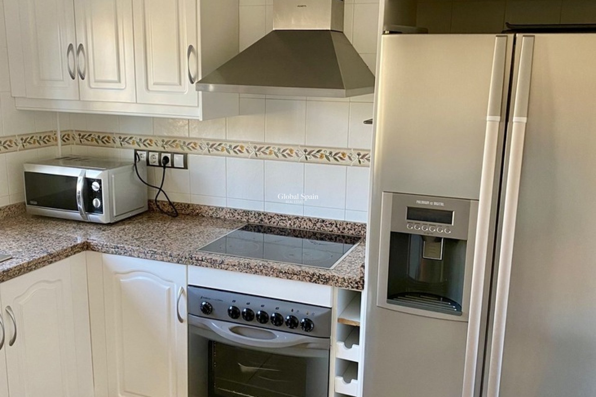 Wiederverkauf - HAUS -
VILLAMARTÍN