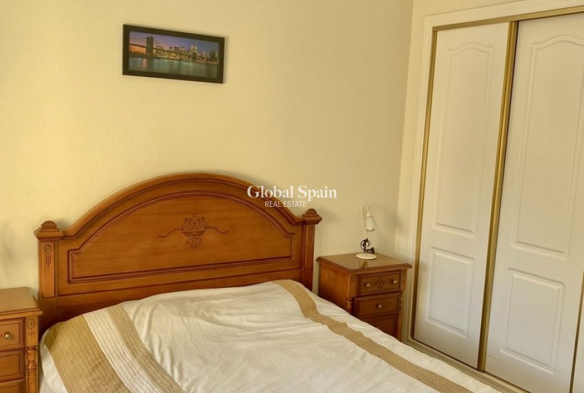 Wiederverkauf - HAUS -
VILLAMARTÍN