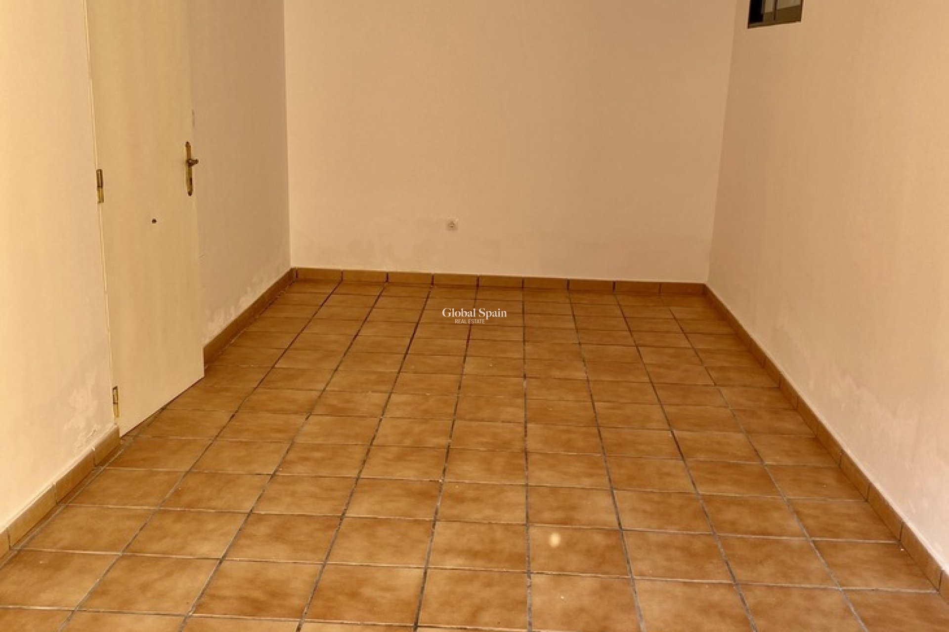 Wiederverkauf - HAUS -
VILLAMARTÍN