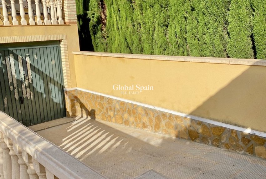 Wiederverkauf - HAUS -
VILLAMARTÍN