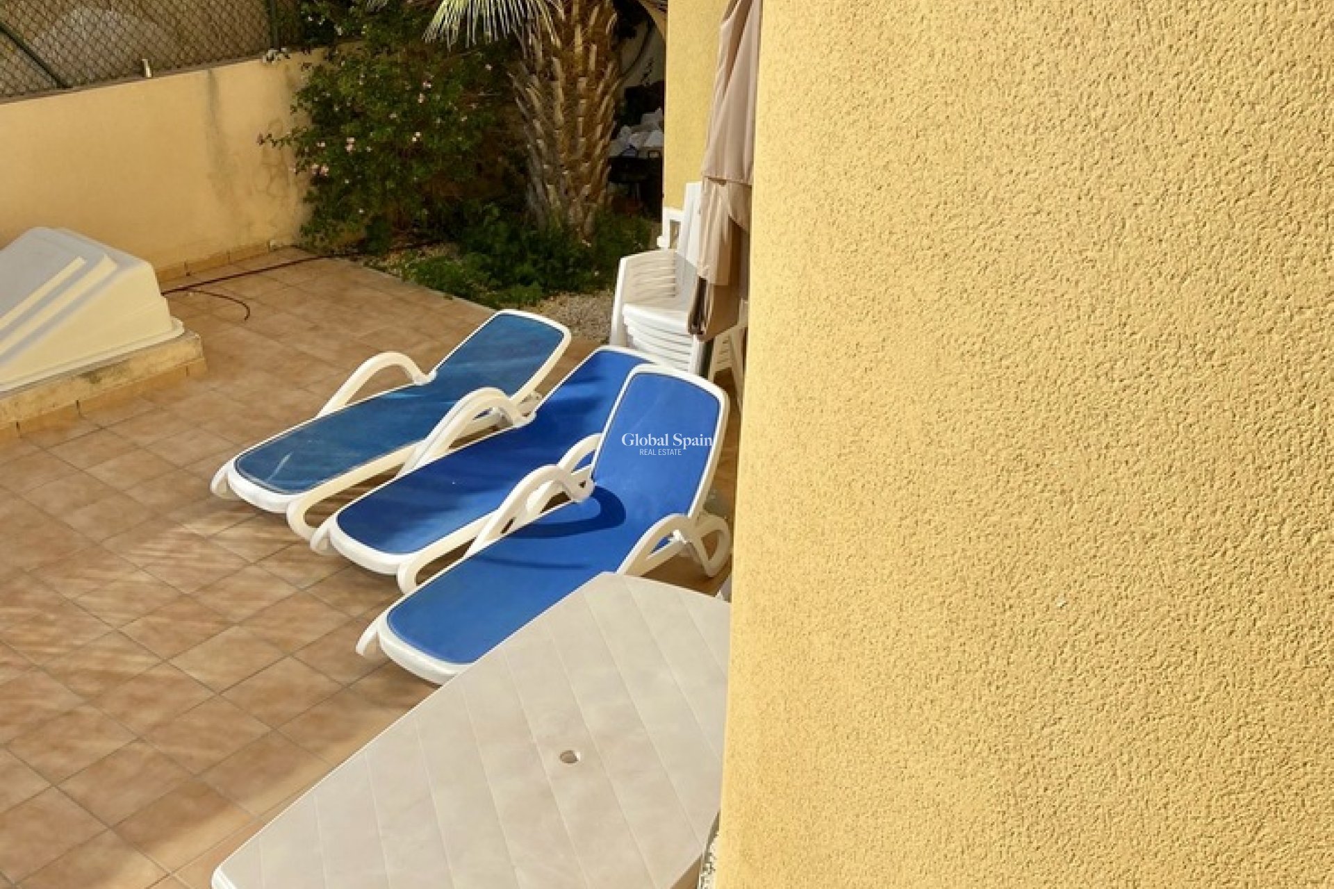 Wiederverkauf - HAUS -
VILLAMARTÍN