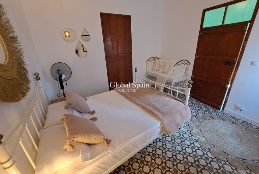 Wiederverkauf - Herenhuis -
Canada Del Trigo