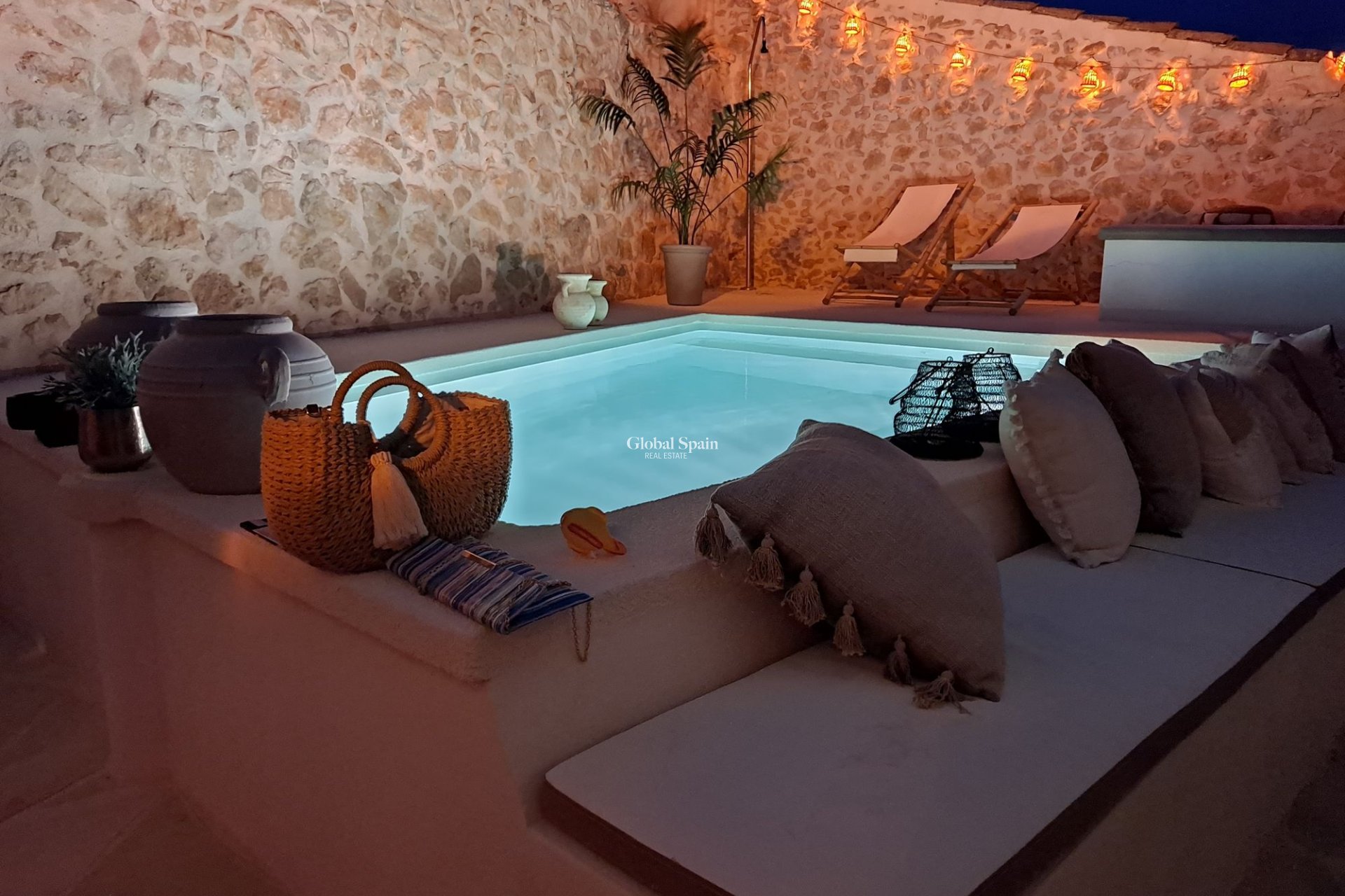 Wiederverkauf - Herenhuis -
Canada Del Trigo