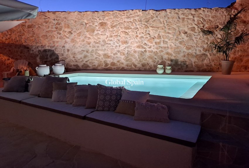 Wiederverkauf - Herenhuis -
Canada Del Trigo