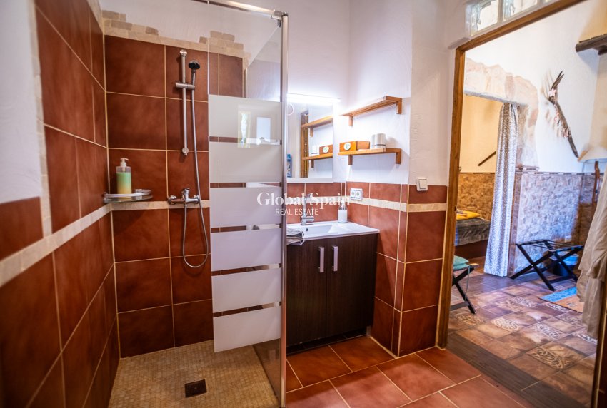 Wiederverkauf - Kommerziell -
Hondón de las Nieves