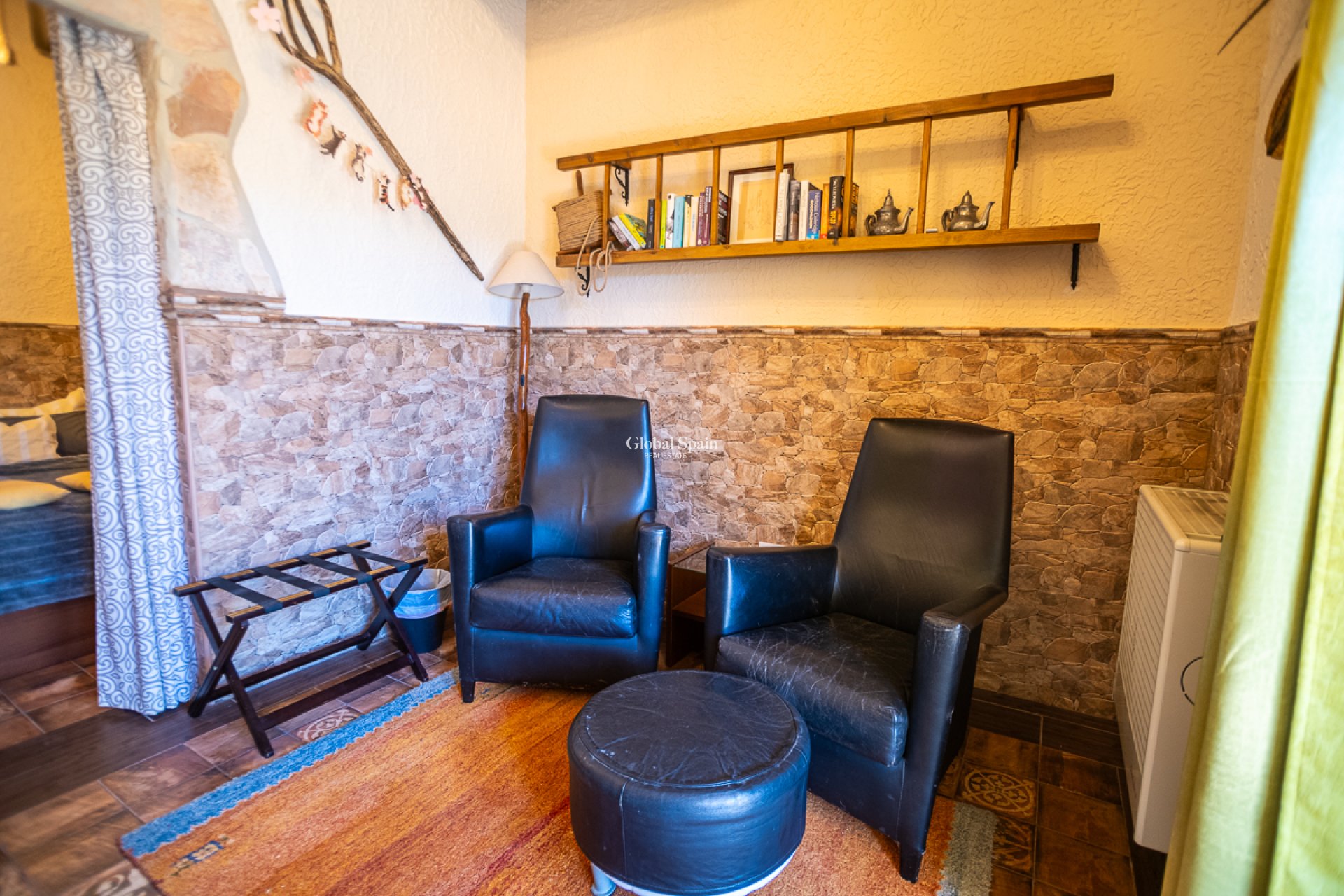 Wiederverkauf - Kommerziell -
Hondón de las Nieves