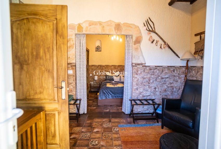 Wiederverkauf - Kommerziell -
Hondón de las Nieves