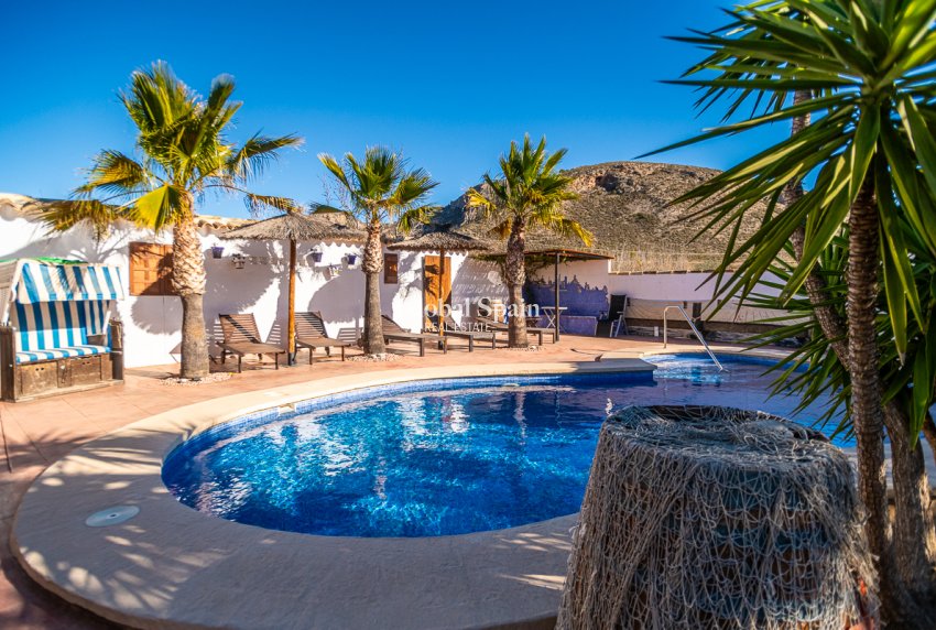 Wiederverkauf - Kommerziell -
Hondón de las Nieves