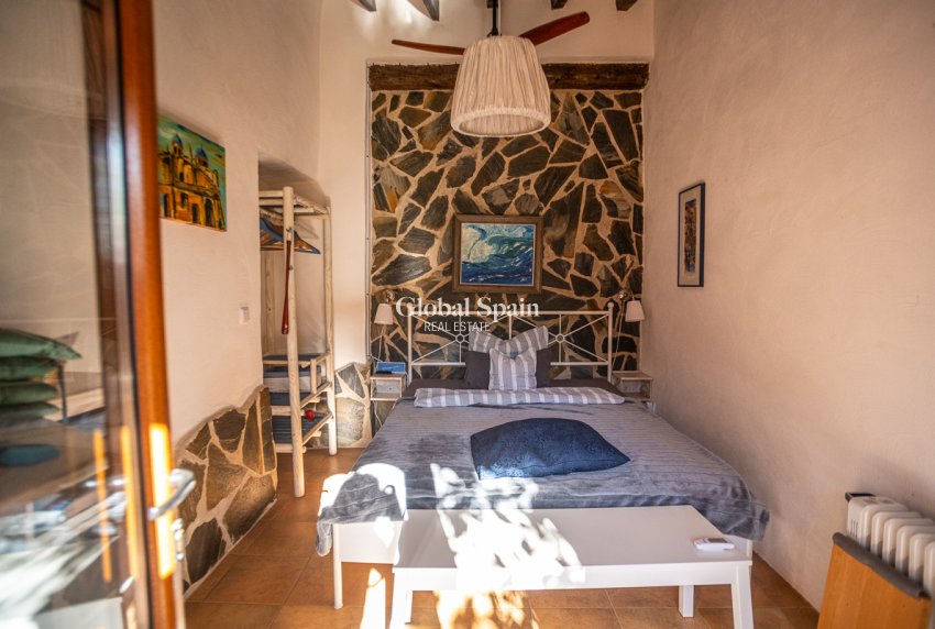 Wiederverkauf - Kommerziell -
Hondón de las Nieves