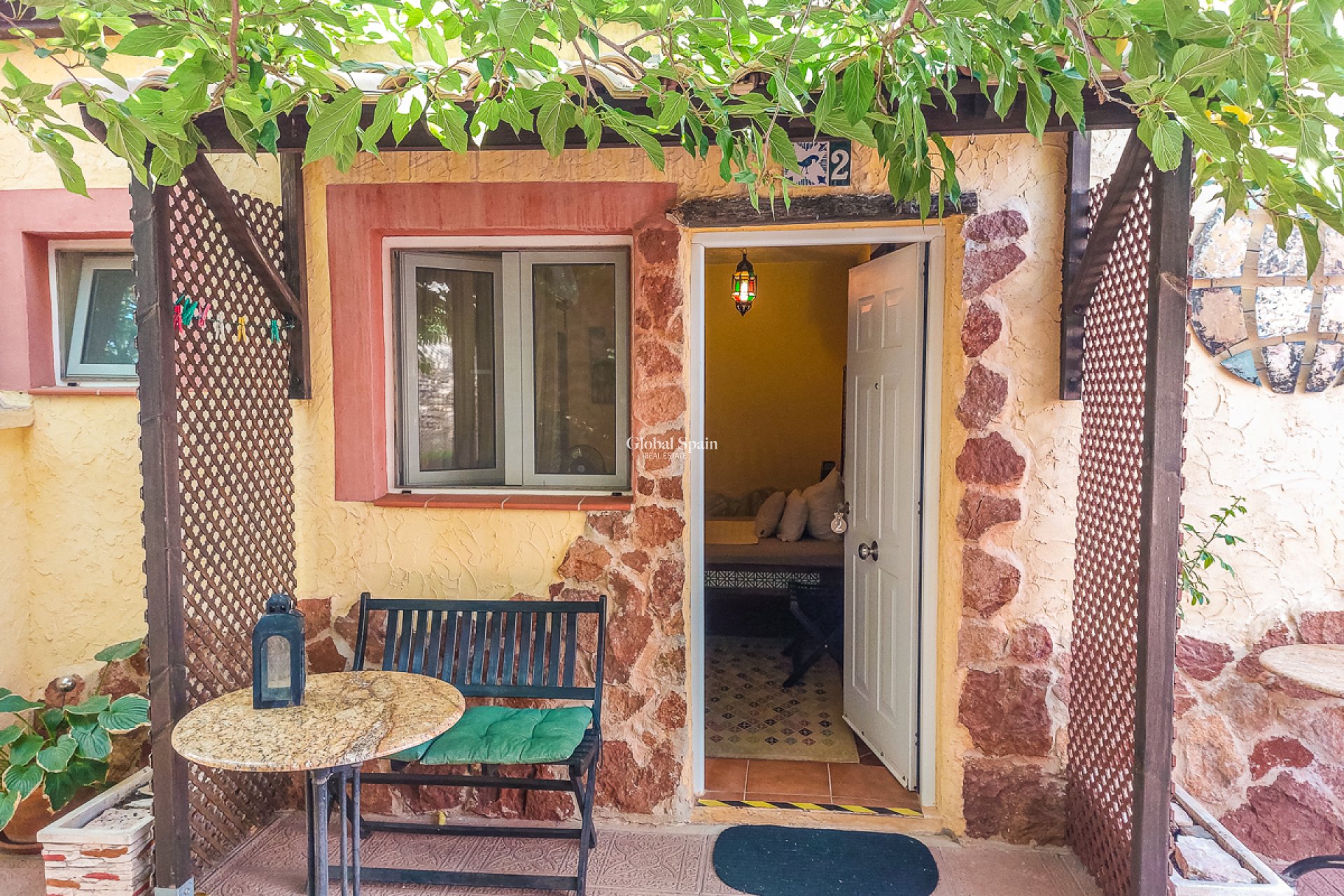 Wiederverkauf - Kommerziell -
Hondón de las Nieves