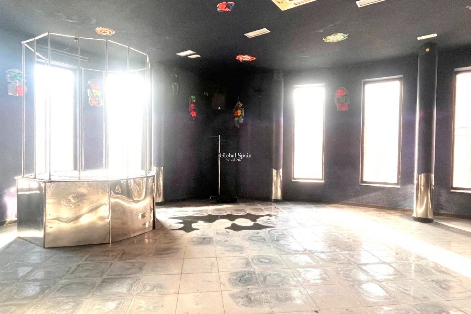 Wiederverkauf - Kommerziell -
TORREVIEJA - Playa del Cura