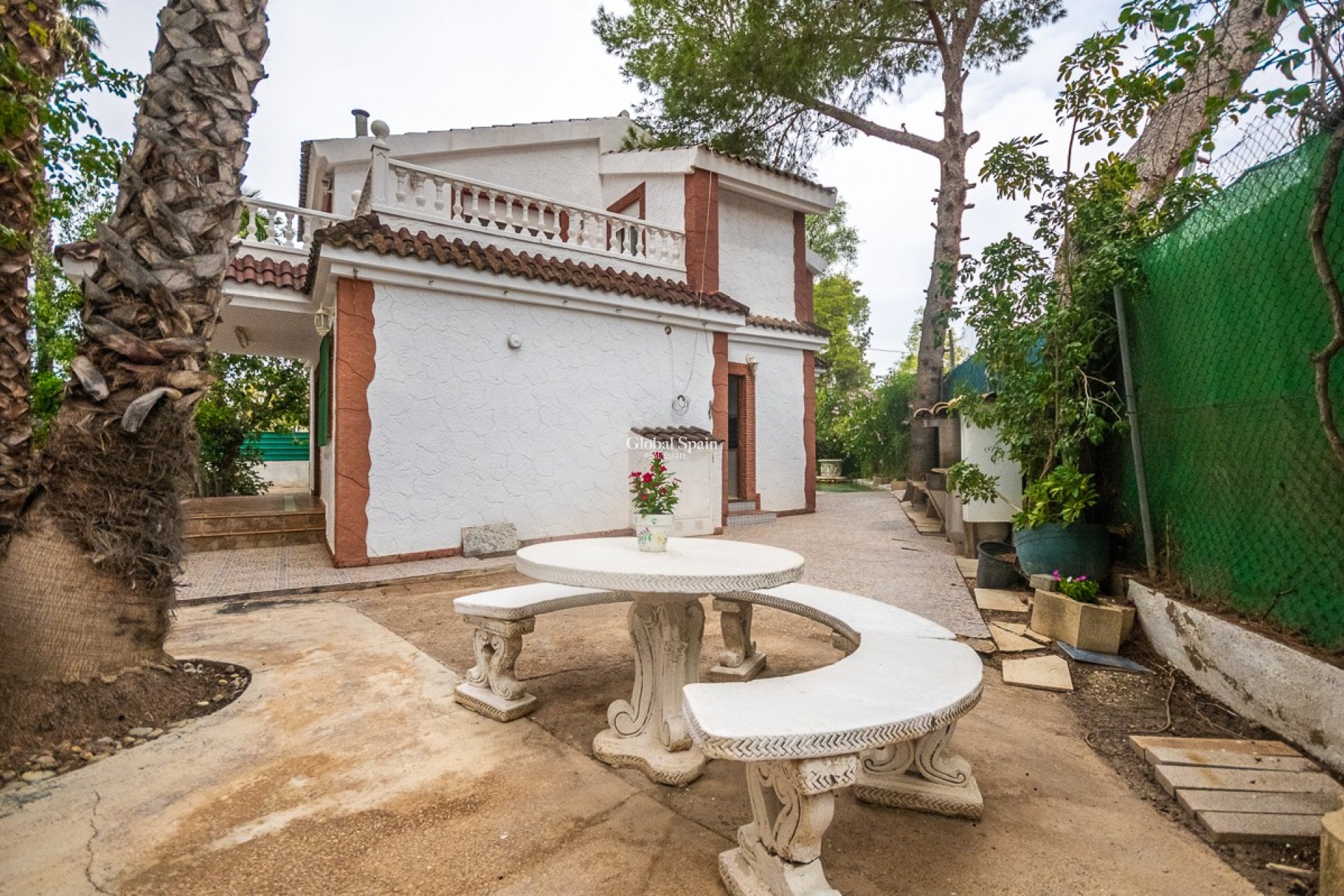 Wiederverkauf - Landimmobilie/Finca -
ORIHUELA