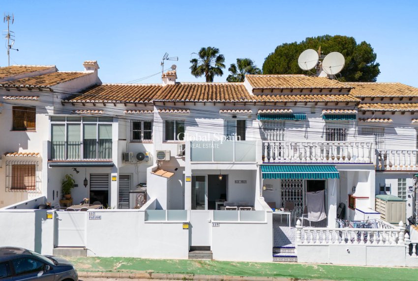 Wiederverkauf - Maisonette-Wohnung -
TORREVIEJA - Lago jardin