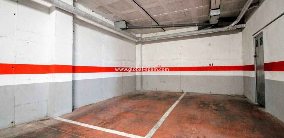 Wiederverkauf - Parking Space / Garage - Torrevieja - Nueva Torrevieja