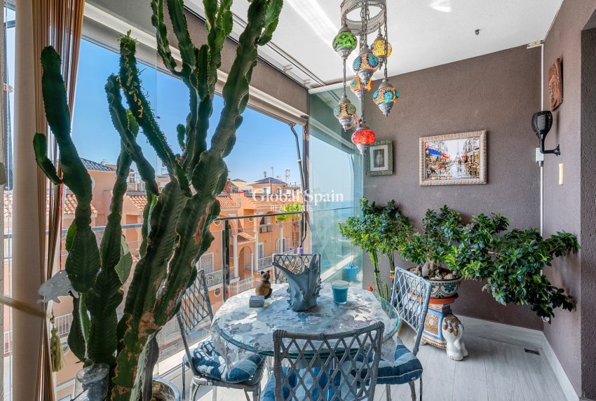 Wiederverkauf - Penthaus -
LA MATA