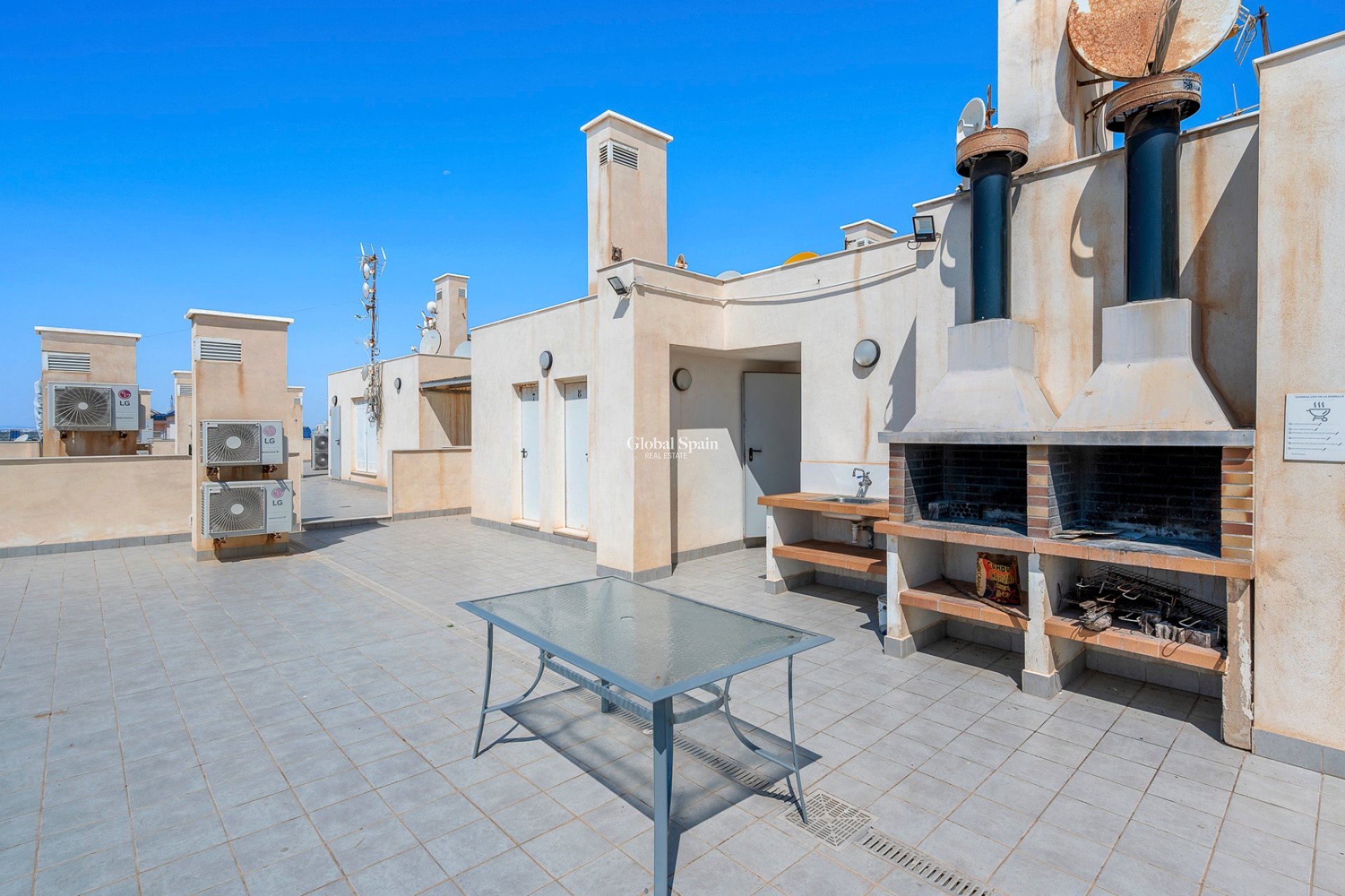 Wiederverkauf - Penthaus -
LA MATA