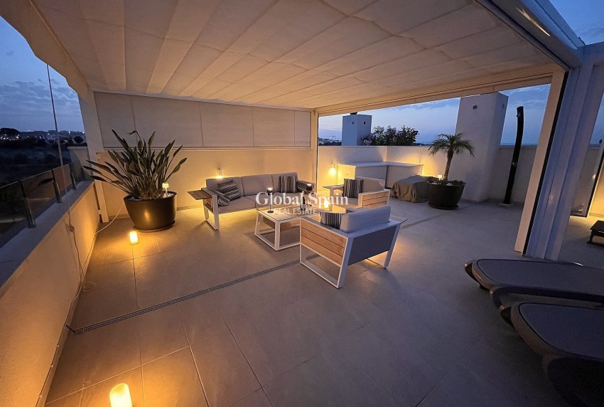 Wiederverkauf - Penthaus -
LOS BALCONES - LOS ALTOS