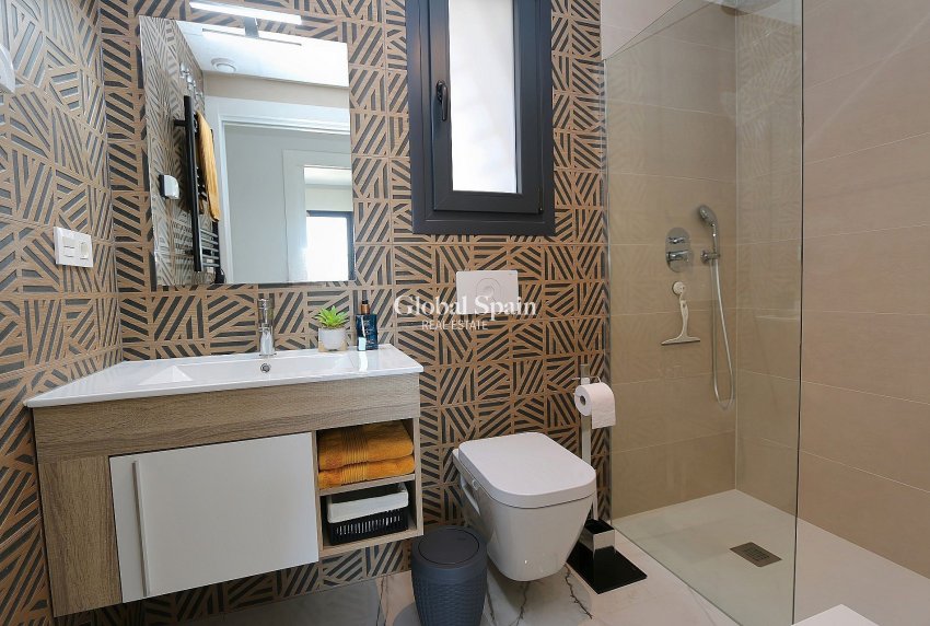 Wiederverkauf - Penthaus -
LOS BALCONES - LOS ALTOS