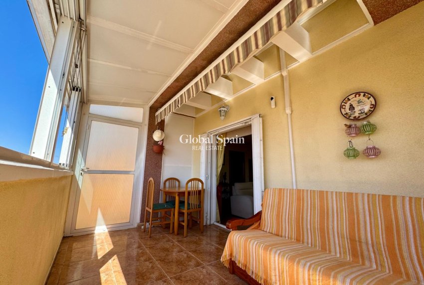 Wiederverkauf - Penthaus -
TORREVIEJA - Centro