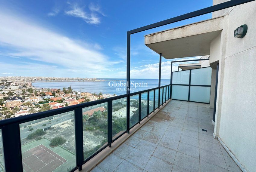 Wiederverkauf - Penthaus -
TORREVIEJA - La Veleta