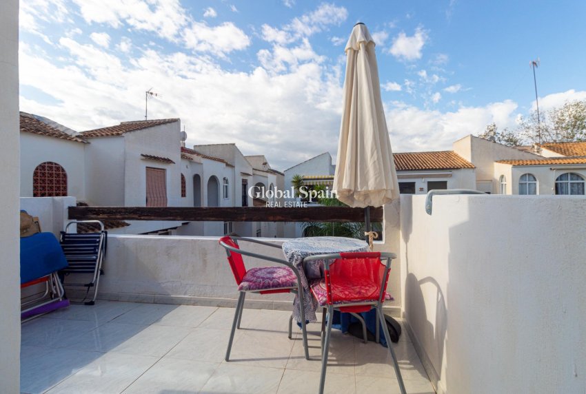 Wiederverkauf - Penthaus -
TORREVIEJA - Playa de los Naufragos