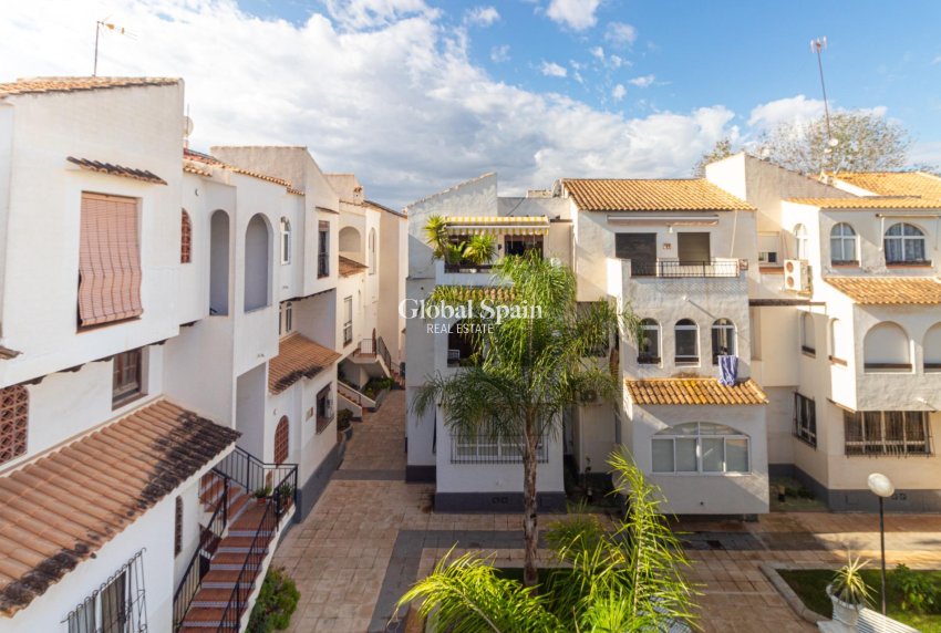 Wiederverkauf - Penthaus -
TORREVIEJA - Playa de los Naufragos