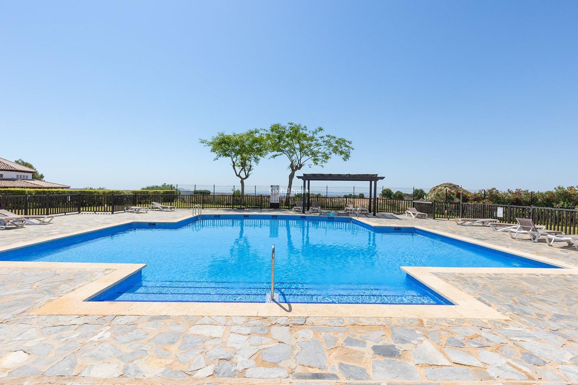 Wiederverkauf - PENTHOUSE -
BAÑOS Y MENDIGO - El Valle Golf Resort