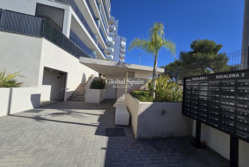 Wiederverkauf - PENTHOUSE -
CAMPOAMOR - DEHESA DE CAMPOAMOR